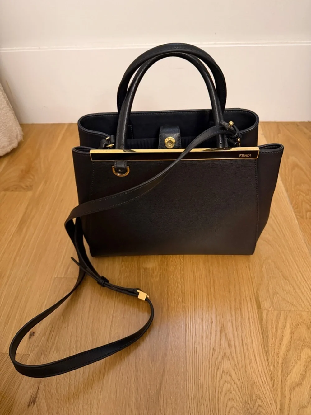 Fendi Black 2 Jours Shoulder Bag - Picture 5 of 7